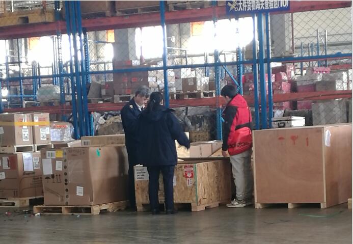 報關現(xiàn)場查驗實物圖 報關現(xiàn)場查驗實物圖